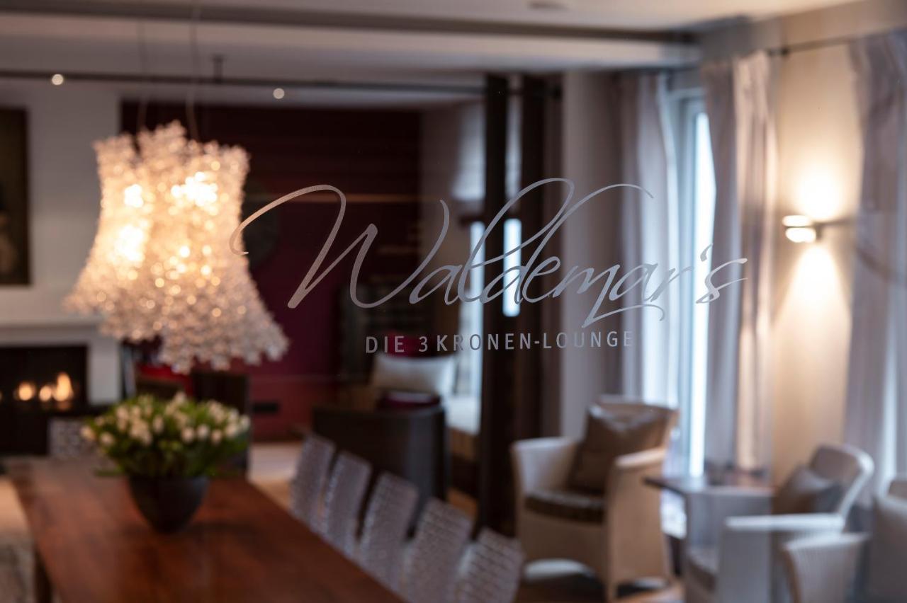 Landhotel 3Kronen Adelsdorf ภายนอก รูปภาพ