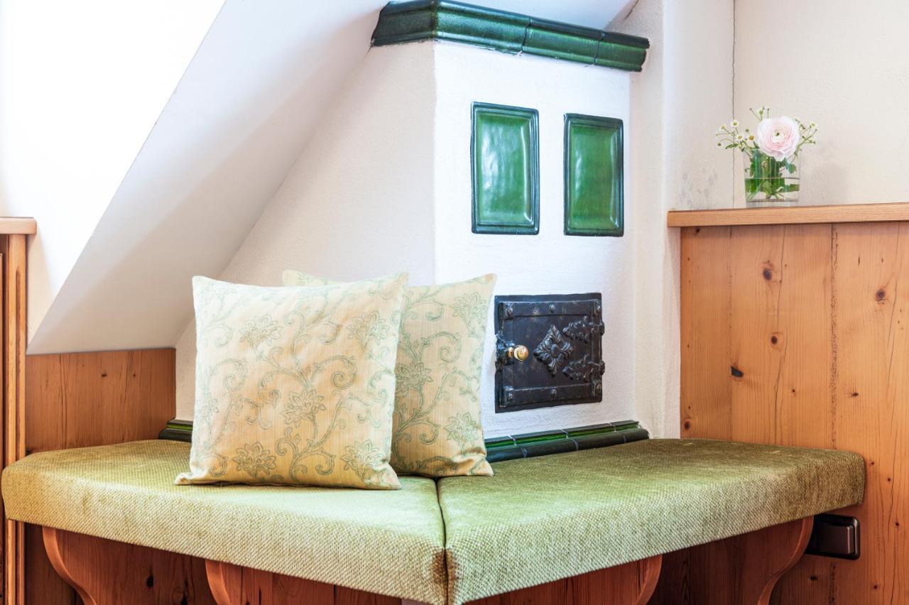 Landhotel 3Kronen Adelsdorf ภายนอก รูปภาพ
