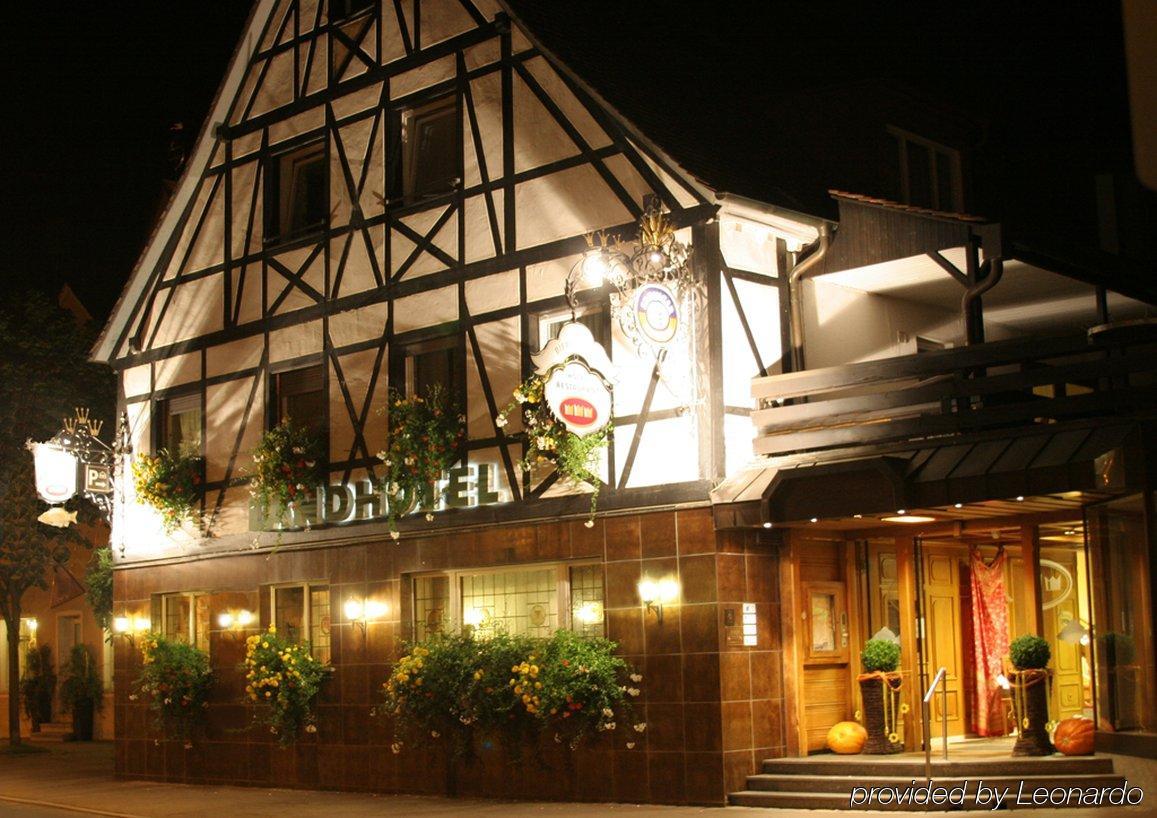 Landhotel 3Kronen Adelsdorf ภายนอก รูปภาพ